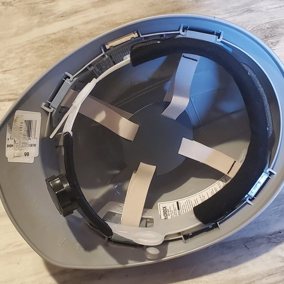 Hard Hat ⛑ 👷‍♂️ - Picture 2 of 3